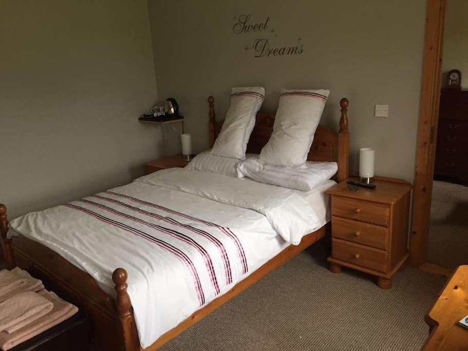 Fermanagh Lakeside Self Catering Corranny Ngoại thất bức ảnh